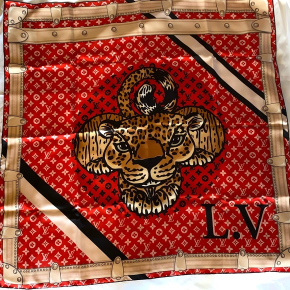 Accessories - Louis Vuitton Silk Scarf